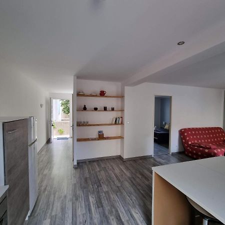 T2 Avec Terrasse 25M², Garage, Plein Centre-Ville Narbonne Bagian luar foto